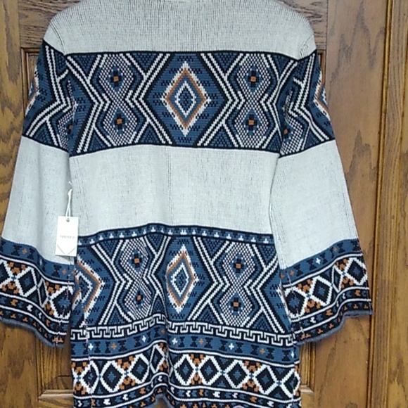 Forever 21 Aztec open front sweater. - Picture 6 of 6